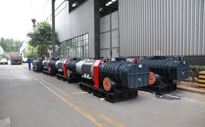 三葉羅茨鼓風(fēng)機.jpg 三葉羅茨鼓風(fēng)機